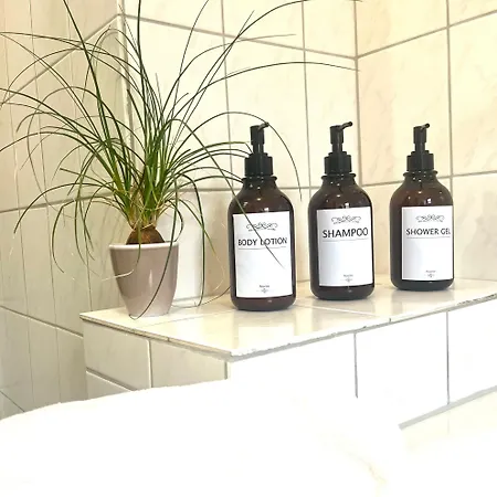 דירה Casa Parkview - Relax & Chill - Perfect For Business Travel, Weekend Trip, Family&friends, Dogs Lover, Romance, Layover Or Longstay לימבורג אן דר לאהן